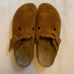Birkenstock Boston Suede Soft Footbed